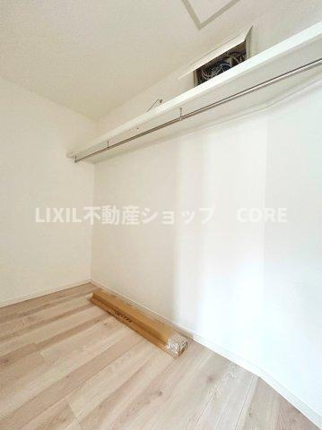 ウォークインクローゼットのある住まいで収納上手な生活を実現！
