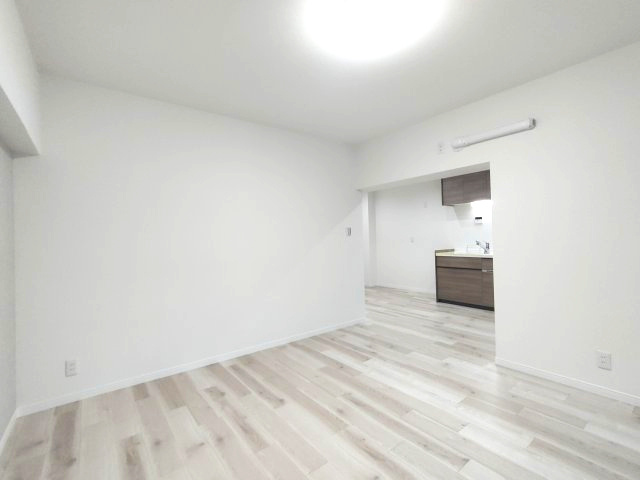 【LDK　約16.0帖】