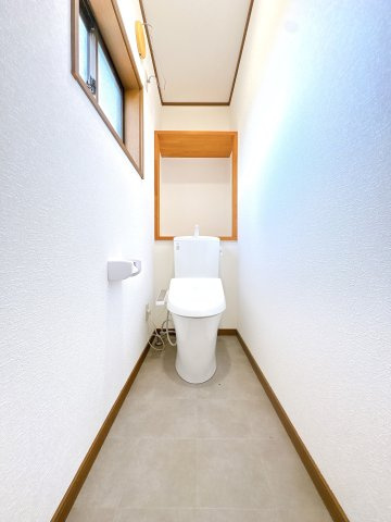 2F温水洗浄機付きトイレになります♪