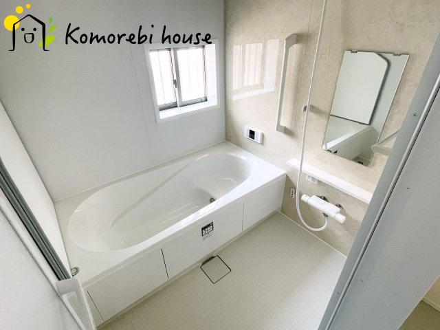 コンパクトで使いやすいお風呂です