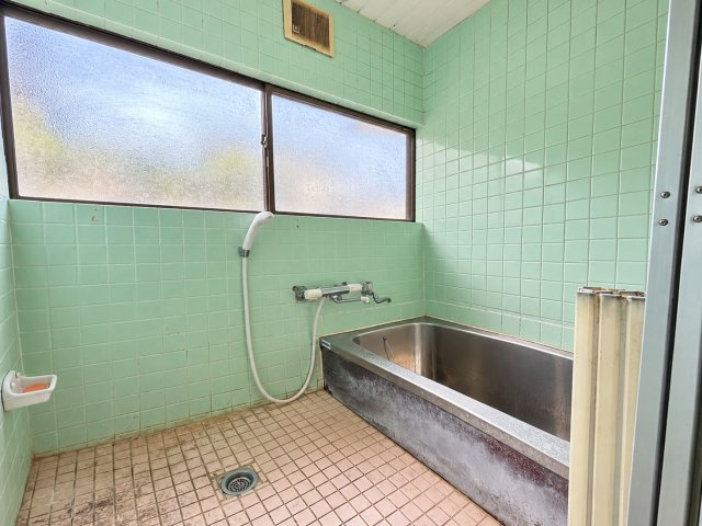 大きな窓がありますので湿気がこもりにくく、清潔に保てます
