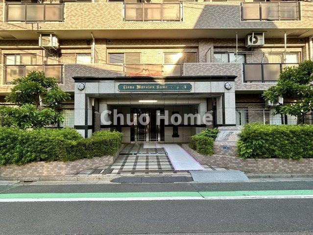 【エントランス】マンションのエントランスは、その物件の印象を決める、顔とも言える場所です。毎日通る場所ですからきれいなのが一番です。