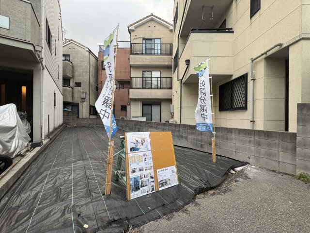 外観：327002136237