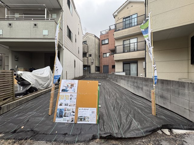 【現地写真】隣地との間に距離がある為風通し、採光◎