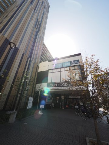 隣家の土地はどうなっているのか、生活利便施設が近くにあるのか、学校まで近いかなど、お客様のライフスタイルにあわせたイメージが重要です。また、近くにあると困る施設が近くにないかも確認するといいでしょう。