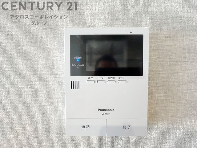 子供部屋…創造性や成長を促す遊びの空間を提供。学習や趣味に集中できる環境を整えます。個別のプライベートスペースは自己表現と自立心を育み、心地よい睡眠環境を整えリラックスできる場所を提供。