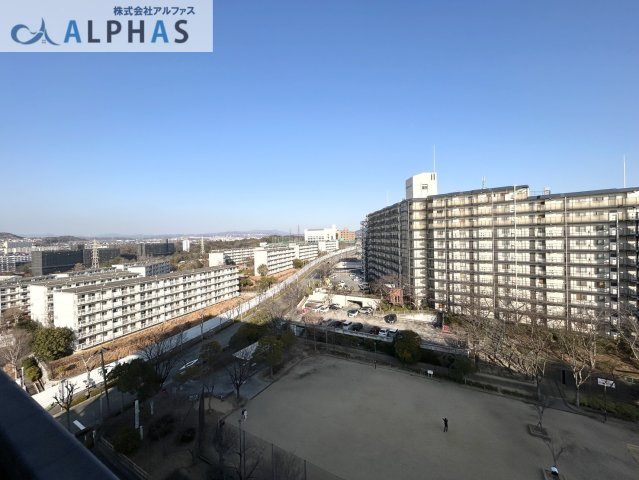 ◆10階のバルコニーからの景色は視界を遮るものがなく、開放感のある眺望です！