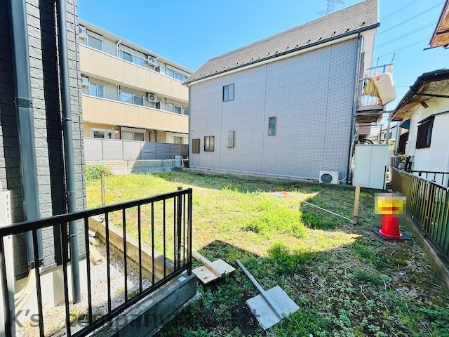 専用通路から先は開かれた印象です◇