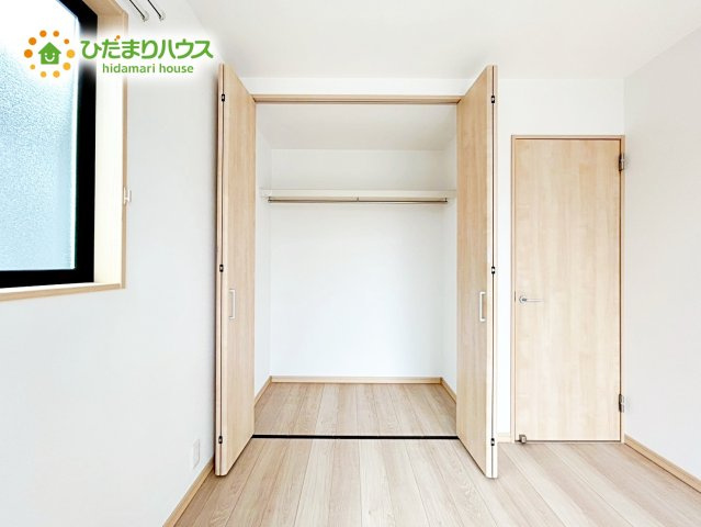 全室にクローゼットが付いていて、お部屋の住空間もスッキリ広々つかえそうです(^^)/