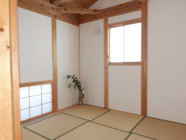 【新潟市北区松浜東町2丁目 未入居の和室】