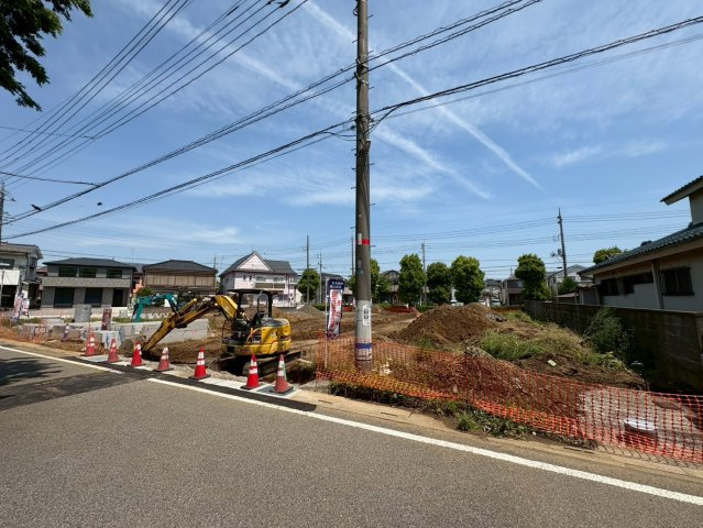 対象地：D区画　全10区画　　間取り・外観・設備まで自由にプランニング可能。暮らし方に合わせた住まいをご提案できます。花田小学校まで徒歩約4分(270ｍ)、毎日の通学がしやすい住環境です。