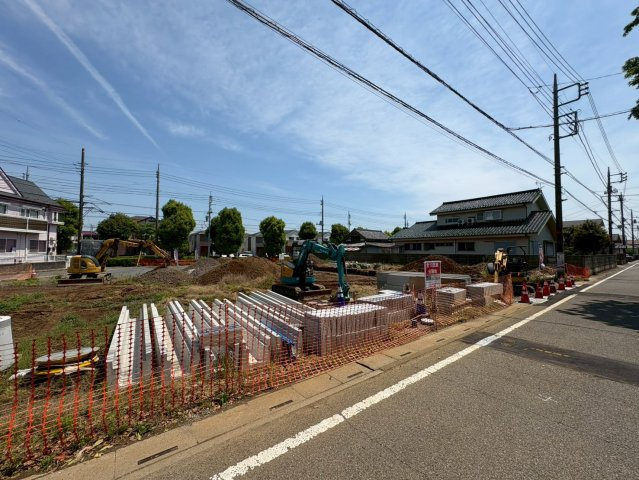 対象地：D区画　全10区画　　間取り・外観・設備まで自由にプランニング可能。暮らし方に合わせた住まいをご提案できます。花田小学校まで徒歩約4分(270ｍ)、毎日の通学がしやすい住環境です。