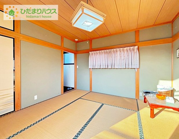 ほっと一息つける和室。8畳あるのでご家族みんなで川の字になって寝れます！