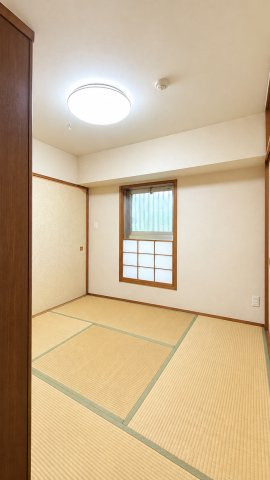 ☆プライバシー保護の為実際の動産物はAI編集にて消去しています