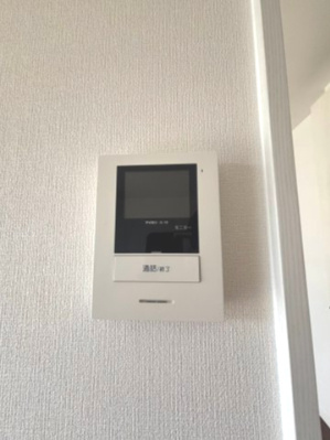 モニター付きインターホンがございます♪