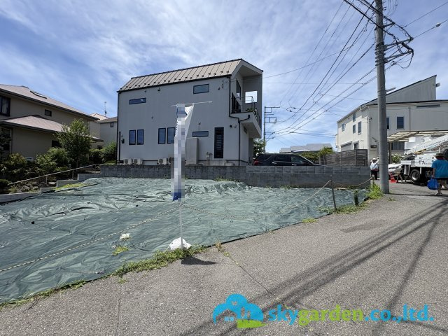 桜花園通りから約60ｍ位の閑静な住宅地