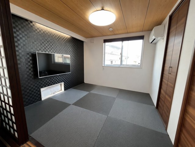 小上がり和室にも壁掛けテレビ設置可♪モダンな和室です＾＾
