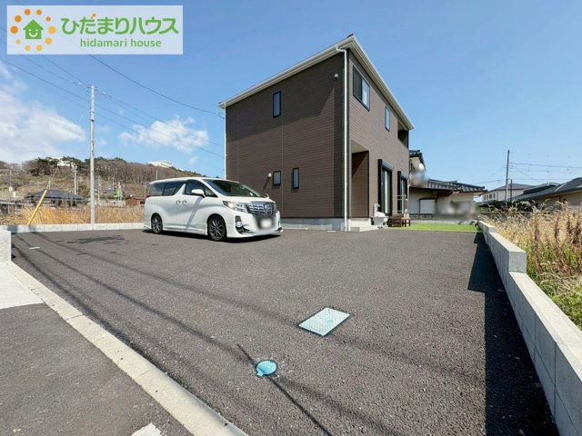マイホームなら駐車場代がかかりません。しかも、自宅の駐車場で洗車ができます！今までコイン洗車に行っていた手間も省けて、節約にもつながります(^^♪