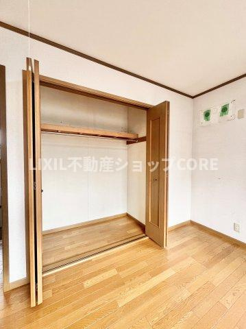 全居室に収納を完備しておりますので、居室の全空間を有効活用出来ます。　