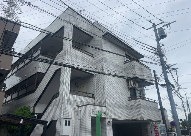 景色重視でお家選ぶをするとスーパーが遠い！学校が遠い！など生活をするうえで利便性で困ることもあります。まず一度現地を見学する際に、周辺の施設などがあるかを確認し、暮らし始めた後のことを想像しましょう。