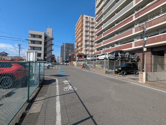 前面道路。