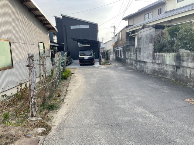 道路から少し離れており、人目を気にせずお過ごしになれます。