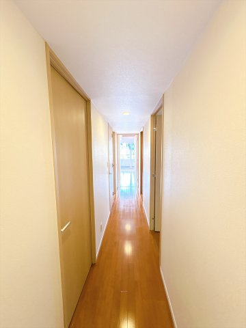 〇各部屋への同線がスムーズで、使い勝手のよい間取りとなっております。
