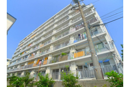マンション第八松戸の外観