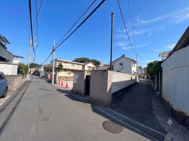 前面道路約4.2ｍ公道　※一部AI加工を施しております。現況を優先とします。