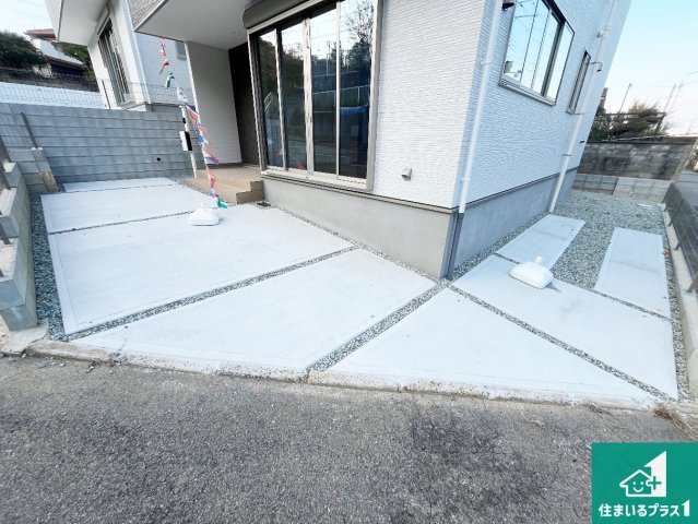 駐車スペース！散水栓があるので、こまめに愛車を洗えます！