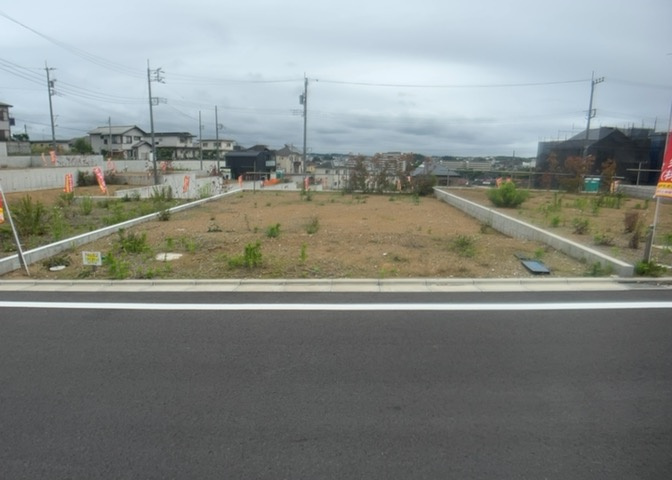 最寄り駅が近いなどの交通アクセスが良い土地だと暮らしやすいですよね。通勤・通学の観点から土地を選ぶことも大切です！自身や家族のライフワークからあったの物件を探しましょう！当社営業がお力になります！