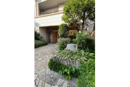 アーサー吉塚ビアンナの外観