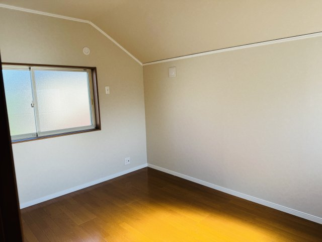 ～2階6.0帖の洋室です～