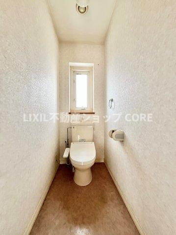 快適な生活を送る為に必要なもの。毎日使う場所だから、より快適な空間に仕上げられています。　　明るい日差しに包まれる住宅で新しい暮らしを始めませんか？お問合せお待ちしております。　