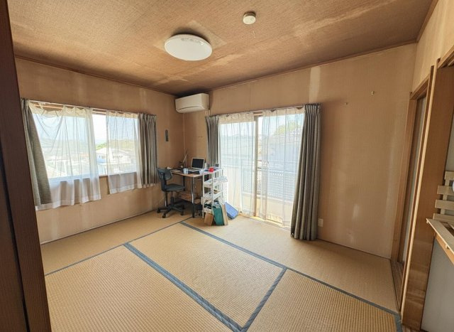 本画像は入居者様の家具をCGで消した画像であり、現況と異なる可能性がございます。