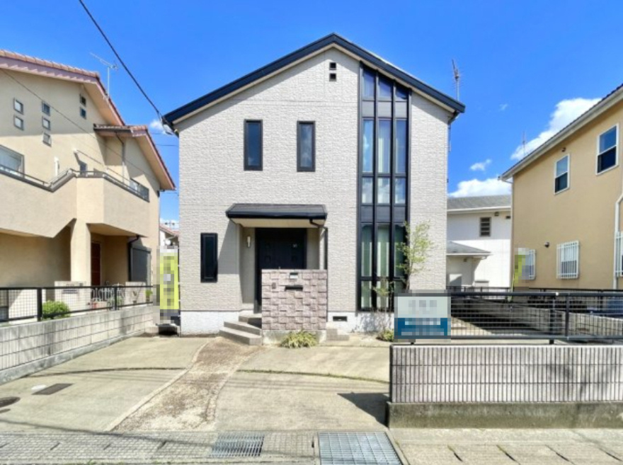 ■外観｜閑静な住宅街で始める新しい暮らし♪開放的な毎日をあなたへ(^^♪