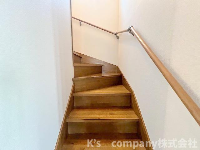 手すり付きの階段☆