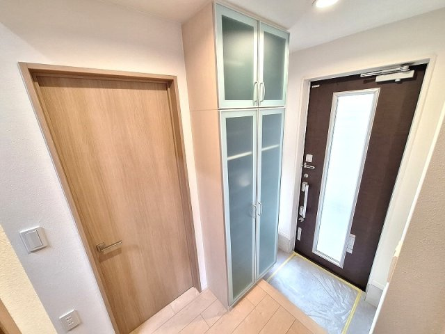 玄関にはオシャレなシューズボックス☆