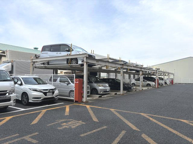 敷地内機械式駐車場
