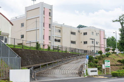 市立愛和小学校まで徒歩8分