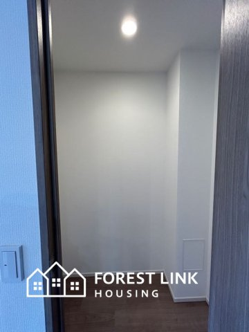 キッチン横にあるため、パントリーとしても活用可能です。