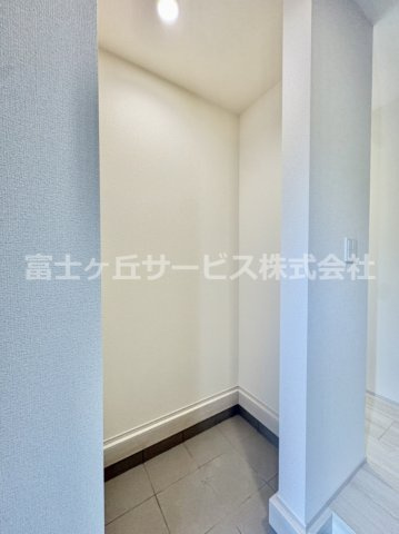 たっぷりとした収納スペースです