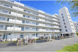 東大和市立野の中古マンションの外観