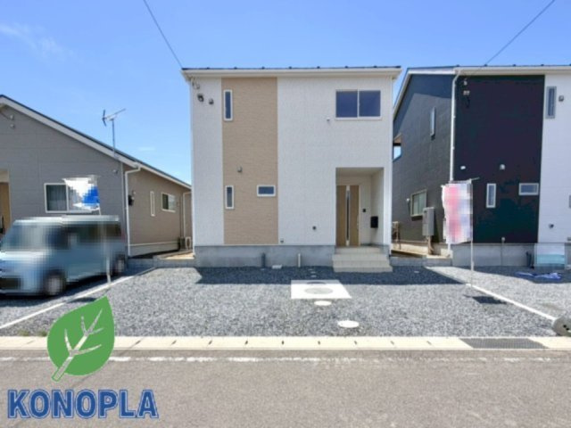 ■外観｜外構次第で自分好みにアレンジできる余白があり、住みながら楽しめる住まいです♪