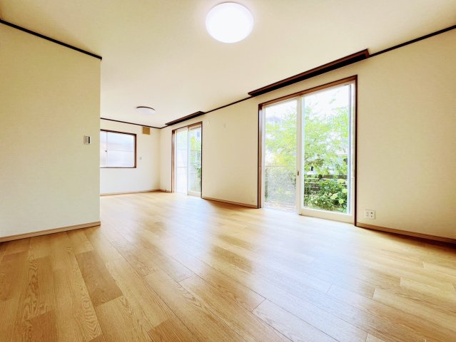 リビングダイニング