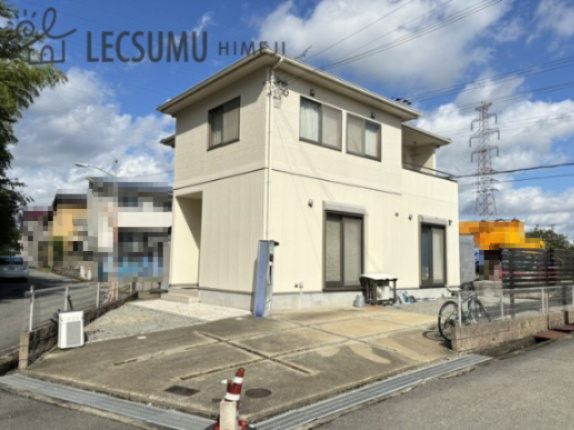 外観：328000606915