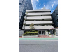 AZALEA COURTの外観