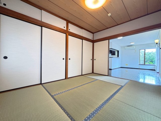 1階LDK横の和室です。