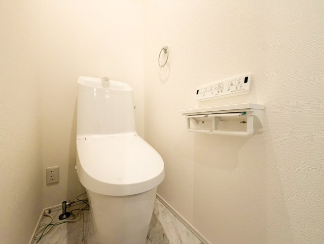 コンパクトで使いやすいトイレです