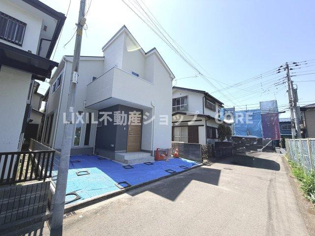 小学校・中学校が近く、子育て環境良好。小さなお子様がいる方には、安心な立地になっております。